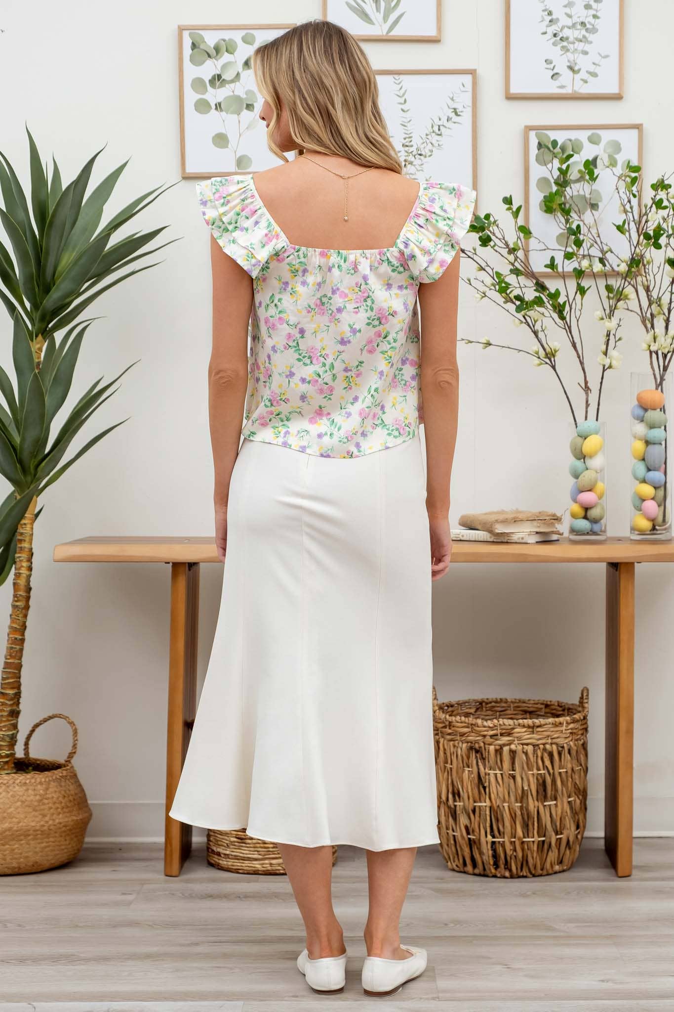 FLORAL SWEETHEART NECK RUFFLE SLEEVE TOP - Baycreek & Co
