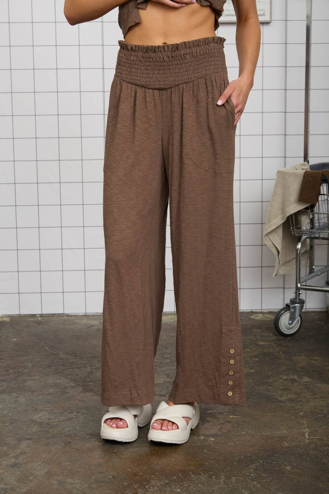 HEATHERED SMOCKED WAIST LOUNGE PANTS - Baycreek & Co