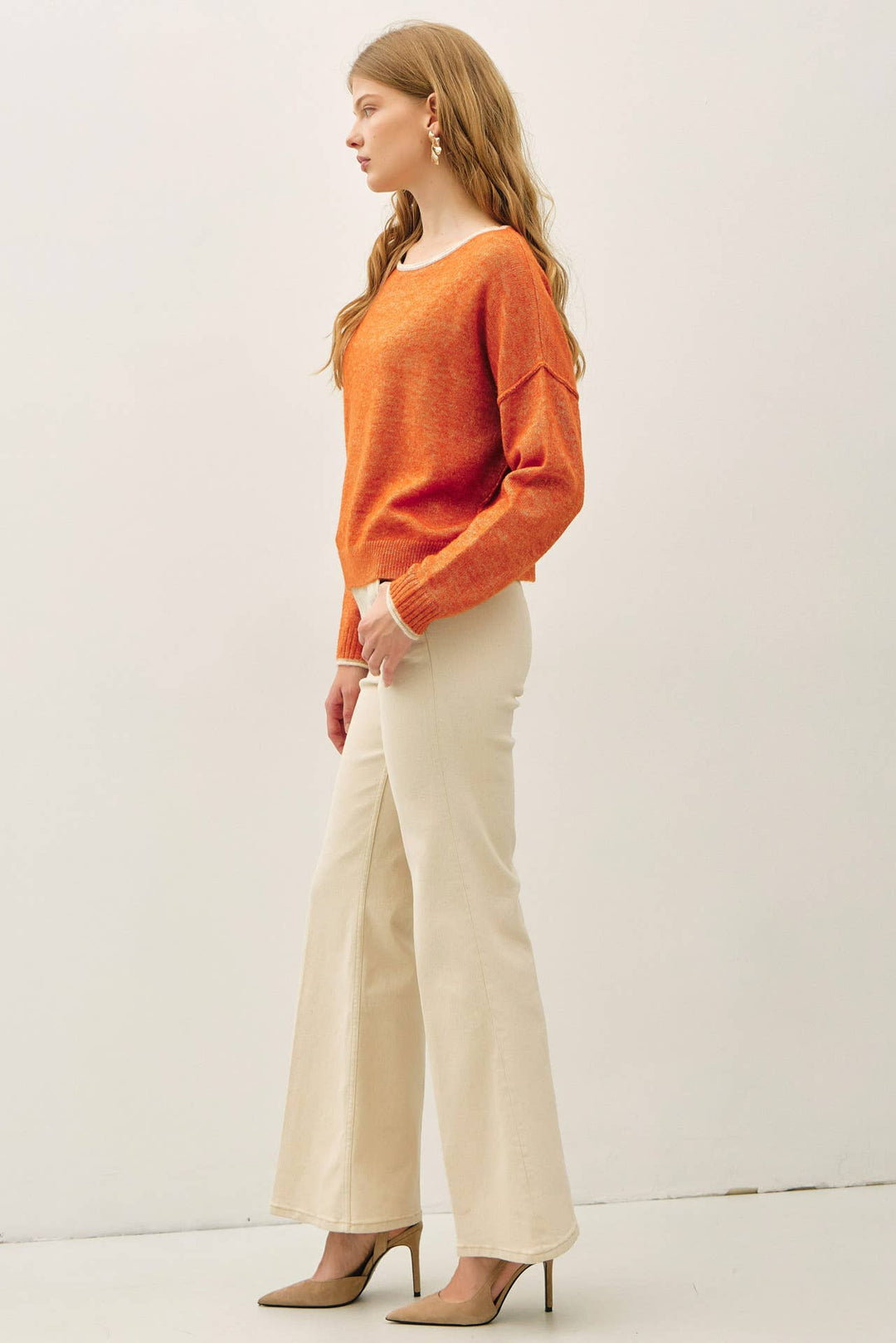 CONTRAST LAYERED-LOOK BOAT NECK CROPPED SWEATER: PUMPKIN / L - Baycreek & Co