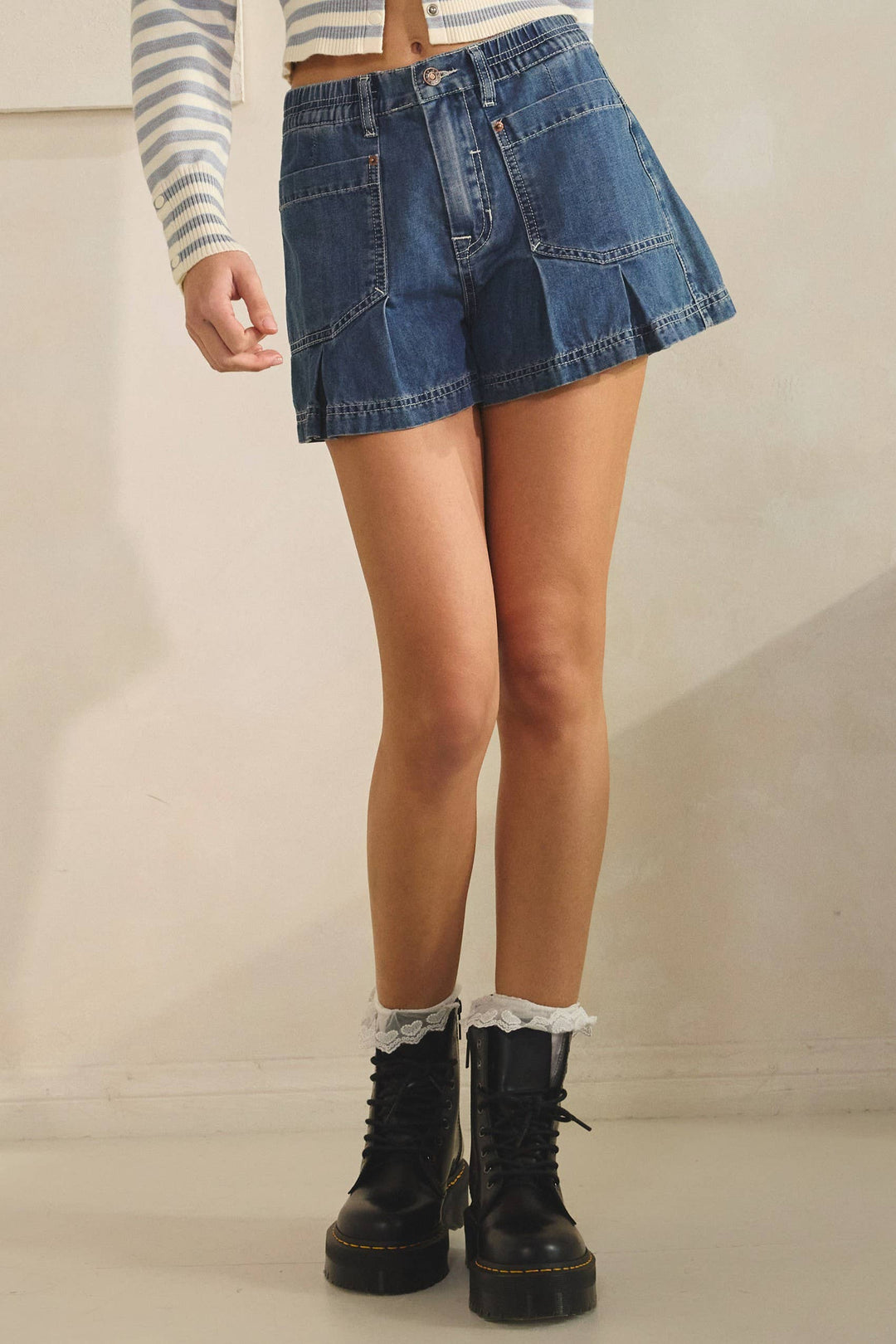 P3060 Abbie Pleated Denim Shorts - Baycreek & Co