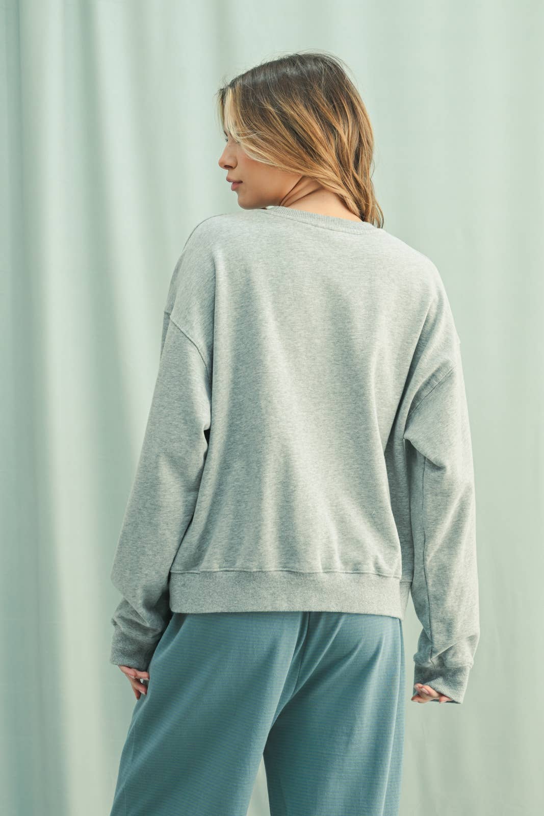 BE KIND SWEATSHIRT