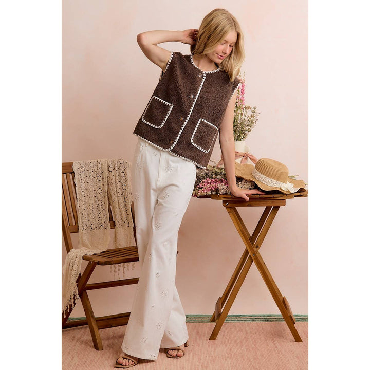 SHERPA CONTRAST STITCH TRIMMING BUTTON CLOSURE VEST: BROWN / S - Baycreek & Co