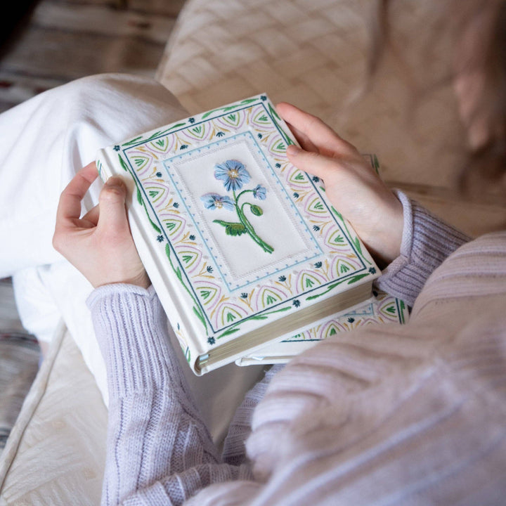 NLT Notetaking Bible