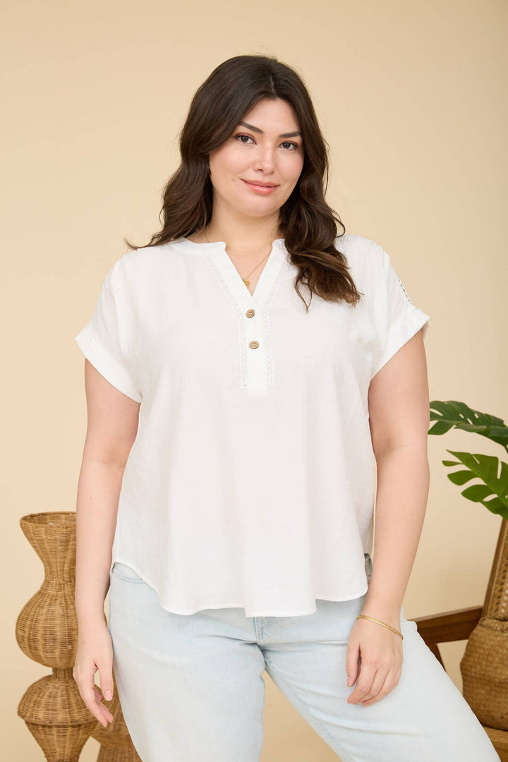 Plus illila Top - Baycreek & Co