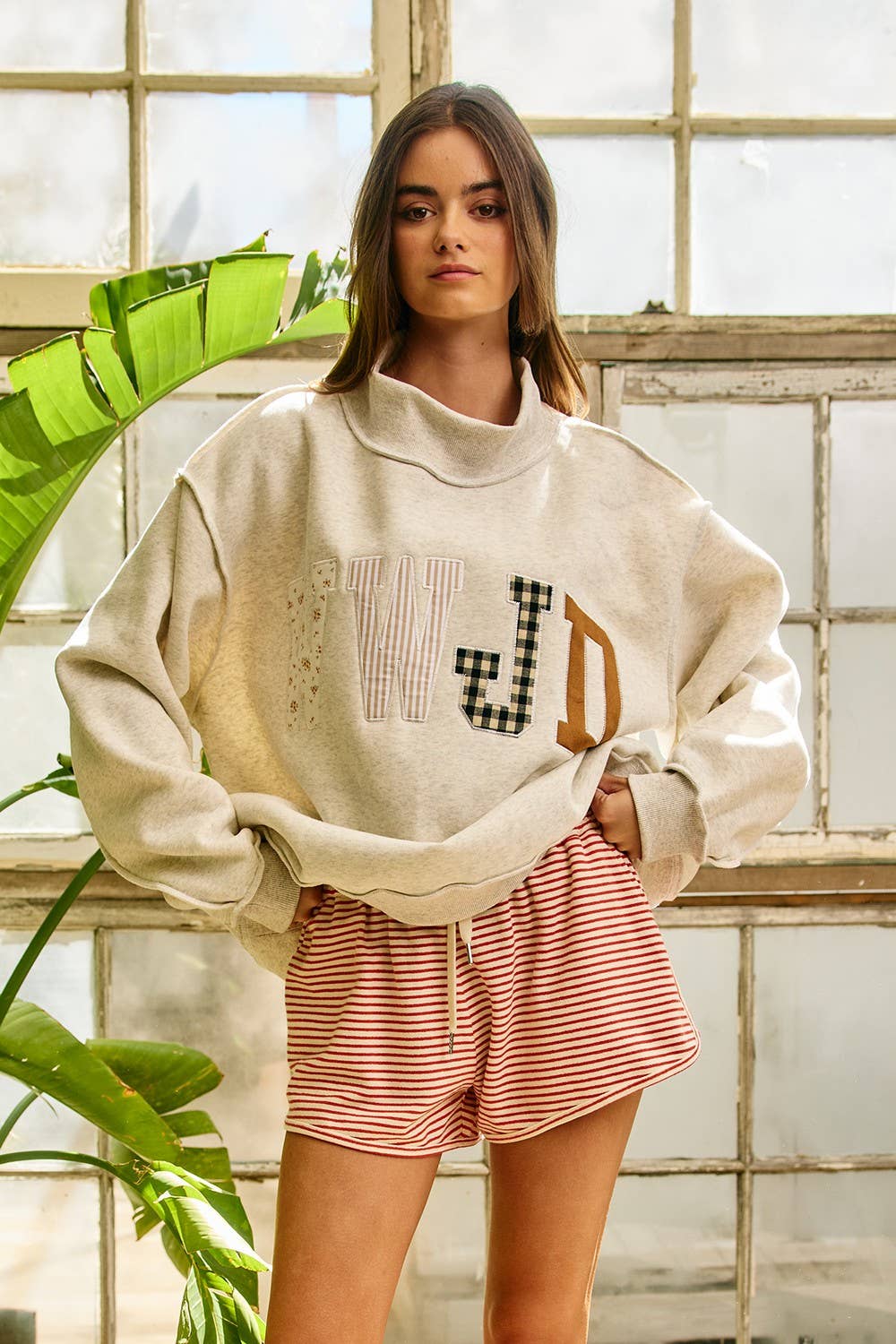 IT2594E-WWJD1 | WWJD Embroidered Mock-neck Sweatshirt - Baycreek & Co