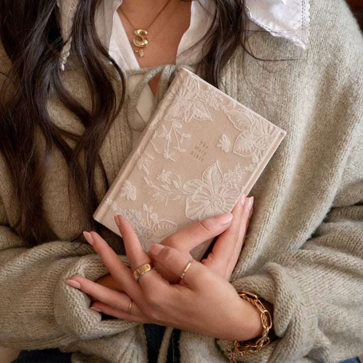 NLT Compact Bible