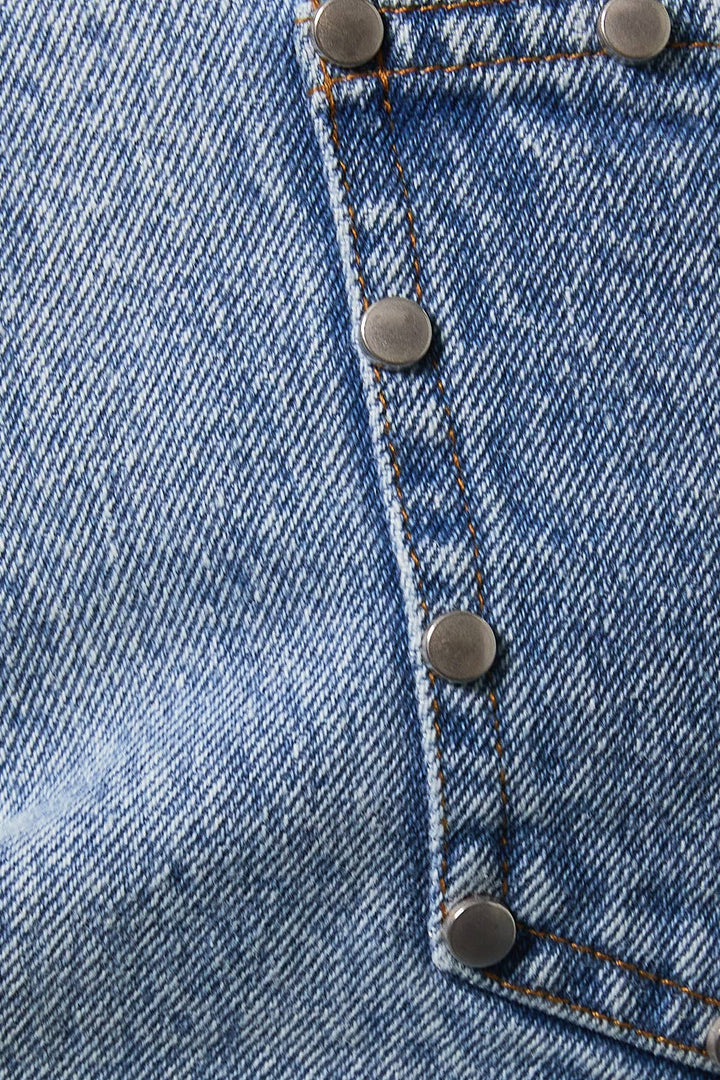 LOW-RISE STUDS DETAIL SHORTS - Baycreek & Co