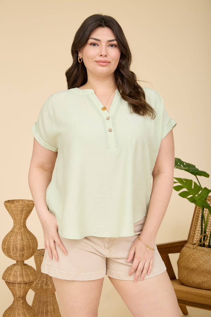 Plus illila Top - Baycreek & Co
