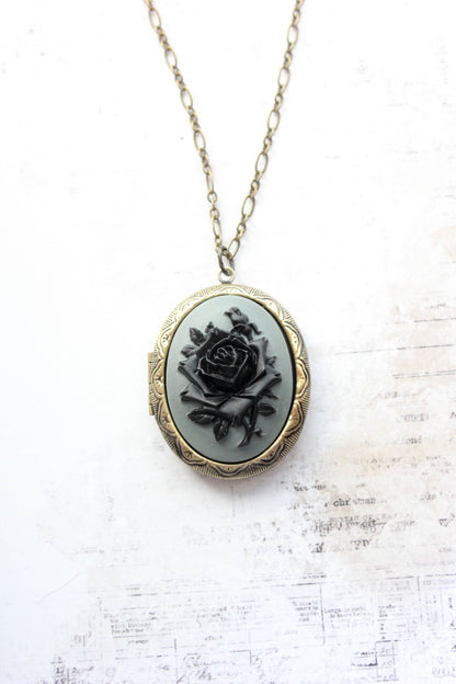 Black Rose Necklace