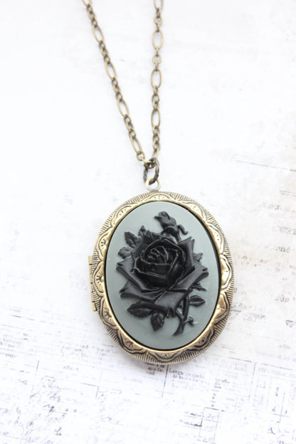 Black Rose Necklace