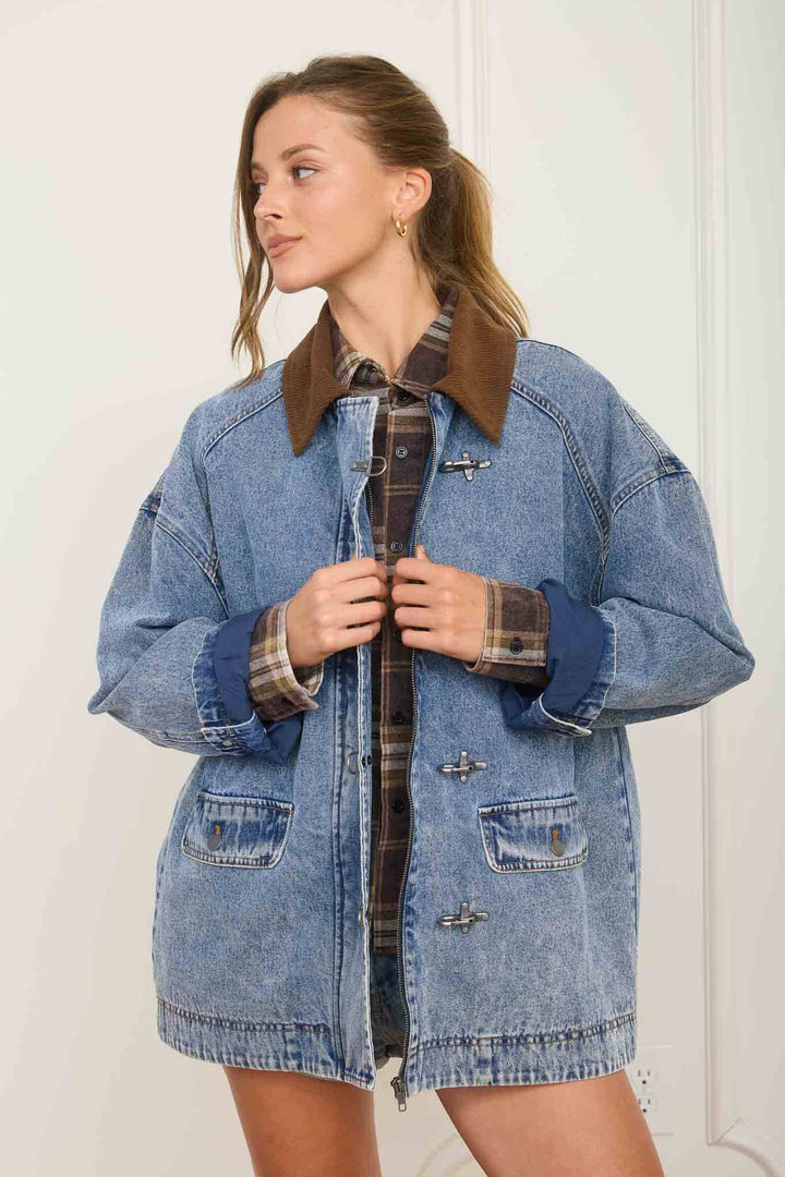 CONTRAST COLLAR LATCH HOOK WASHED DENIM JACKET - Baycreek & Co